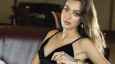 Dilan Çiçek Deniz Kimdir? Kaç Yaşında, Nereli, Sevgilisi Kim, Hangi Dizilerde Oynadı?