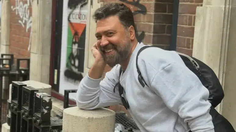 Bülent Emrah Parlak Kimdir? Kaç Yaşında, Aslen Nereli ve Tüm Kariyeri