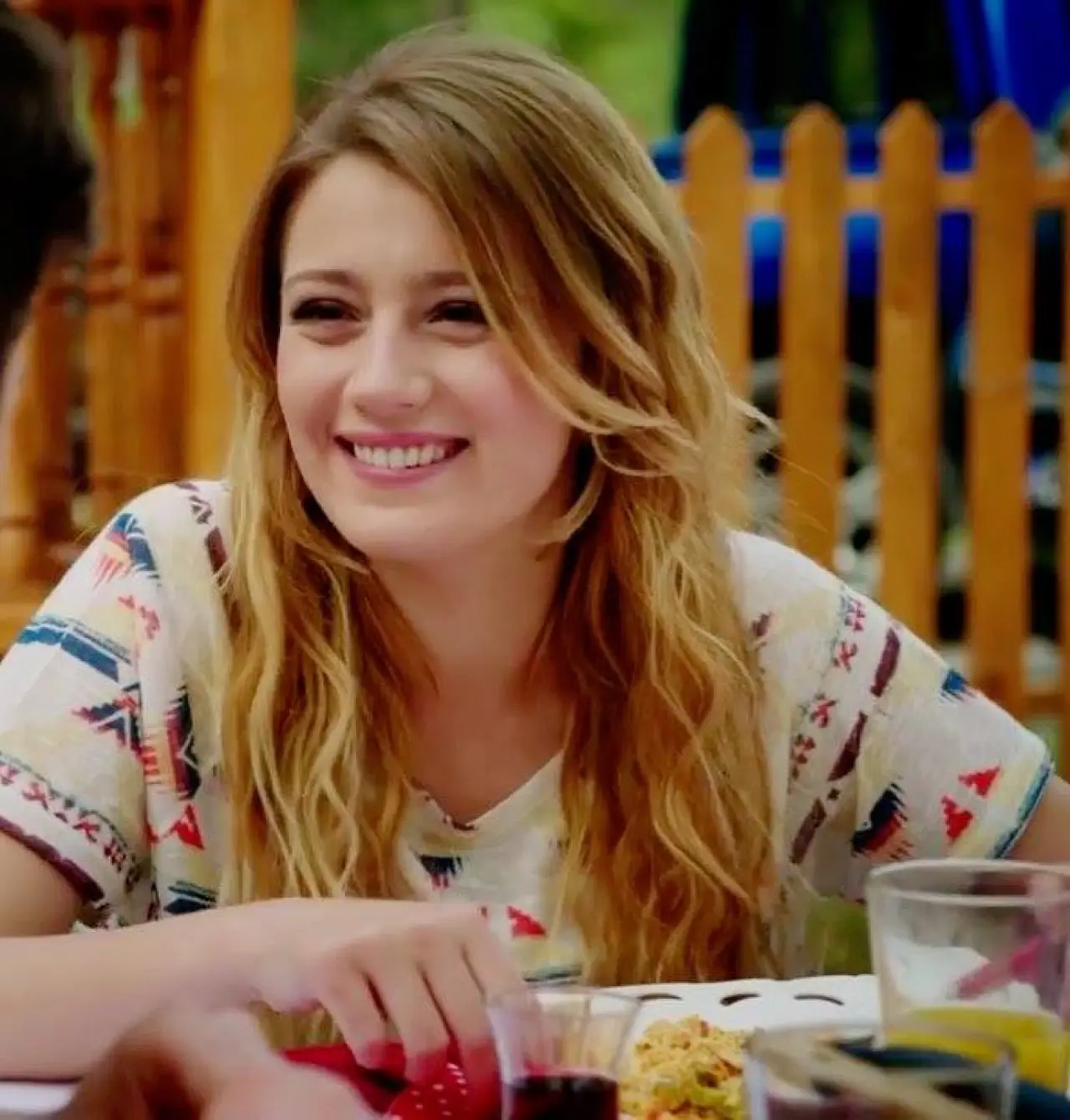 Gizem Karaca Kimdir? Kaç Yaşında, Nereli, Eşi Kim, Çocuğu Var mı? 2